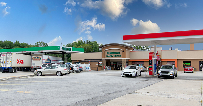 https://parkeroilcompany.com/files/2416/3414/1232/20211013-bracey-gas-station.jpg